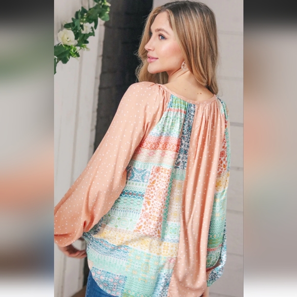 Haptics Boutique PEACH & MINT FLORAL COLOR BLOCK RAGLAN PEASANT TOP - Picture 3 of 3